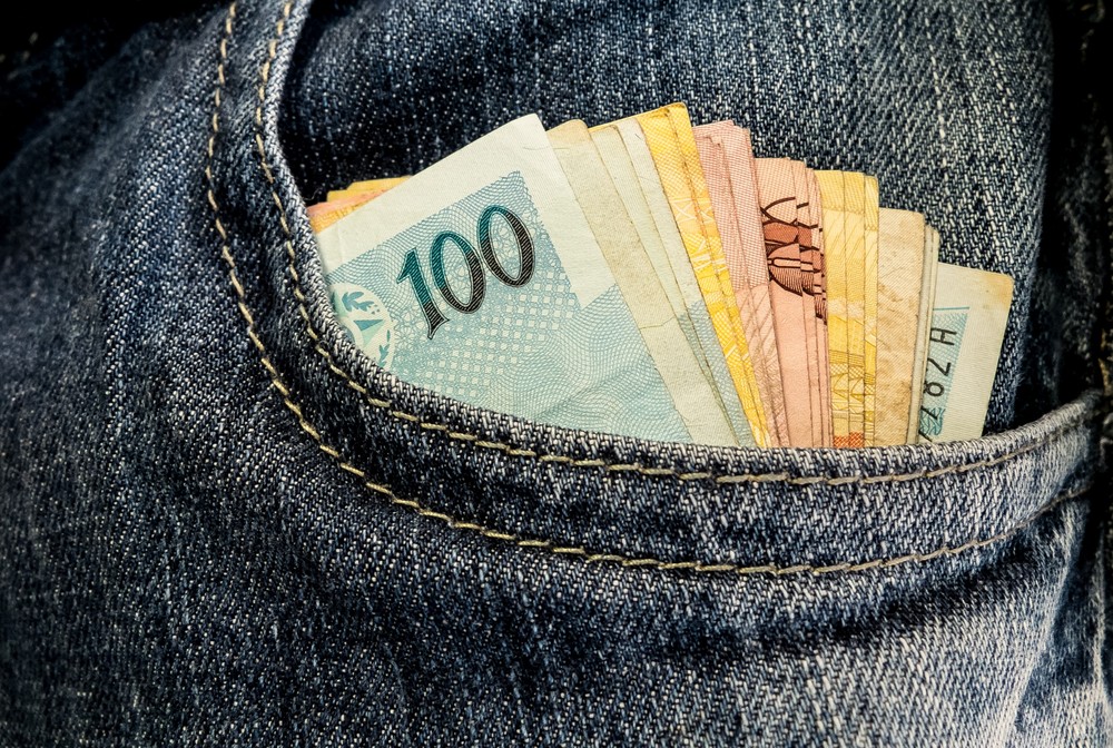 Governo propõe salário mínimo R$ 10 menor em 2018, de R$ 969