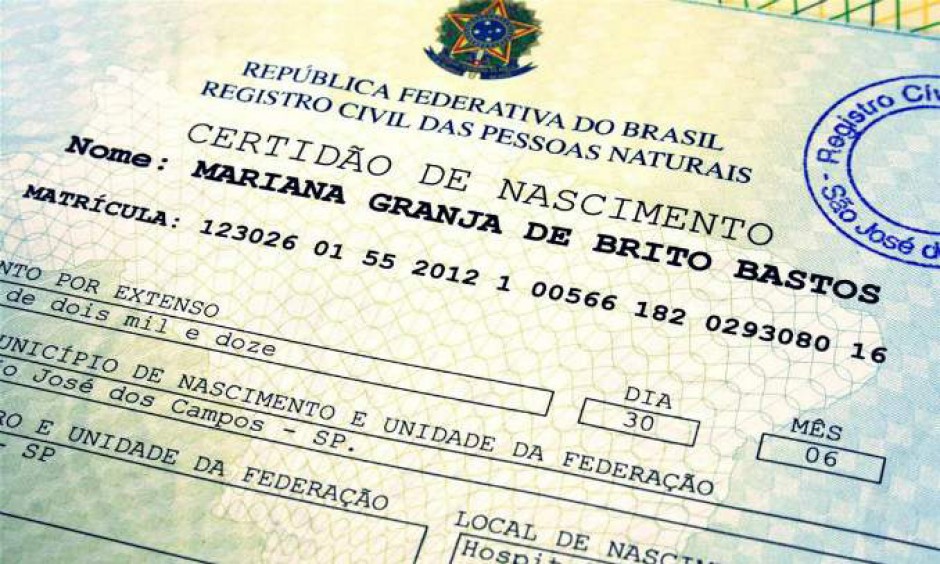 Novo modelo de certidão de nascimento permite inclusão de nome de padrasto