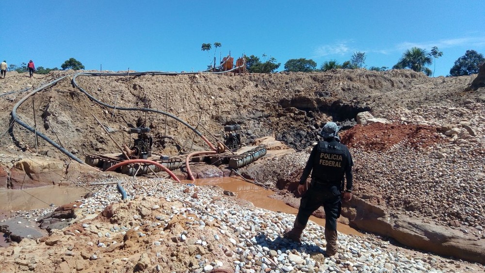 Polícia Federal prende proprietário e fecha garimpo clandestino