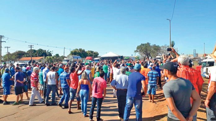 Movimento se divide em relação ao rumo da greve