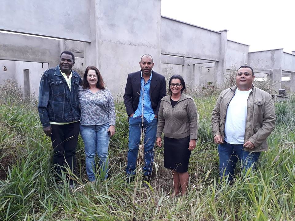 Vereadores visitam obras paradas em Primavera do Leste