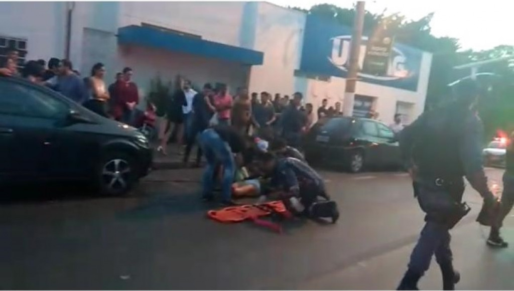 Mulher atropela 3 saindo da Valley. Uma morre e 2 estão em estado grave