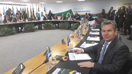 Mauro Mendes vai a Brasília e cobra de Sérgio Moro medidas duras contra a criminalidade