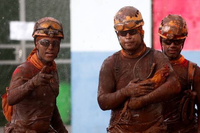 Exames detectam metais no sangue de 4 bombeiros em Brumadinho