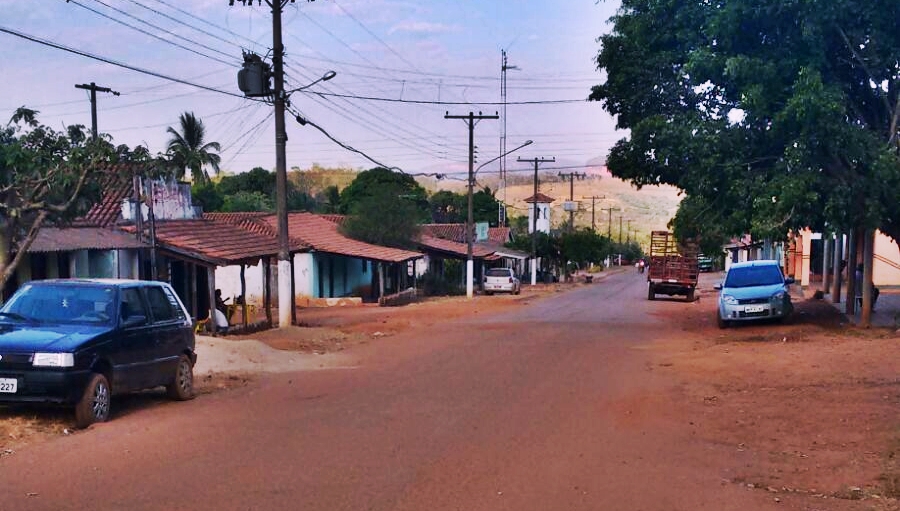 Decisão suspende liminar e moradores de Jarudore permanecem na área