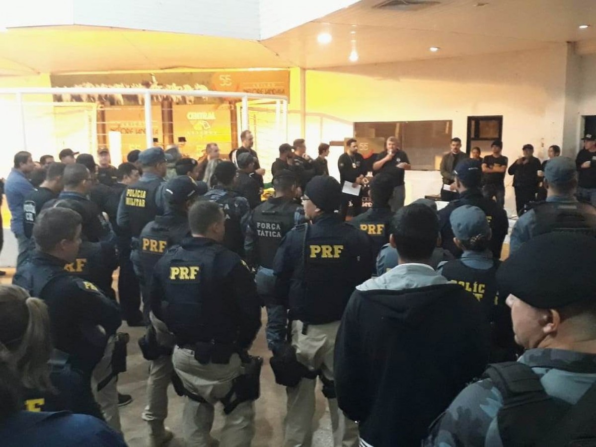 Presidiários e membros de facção são alvos de operação em Mato Grosso