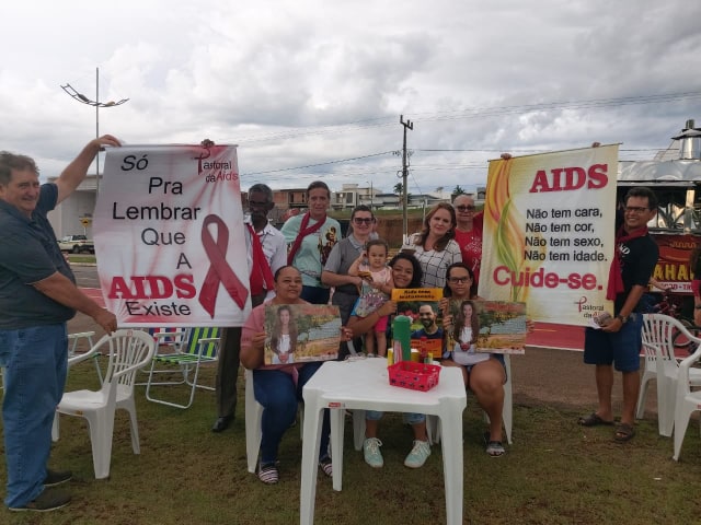 Pastoral da Aids realiza atividades em alusão ao Dezembro Vermelho