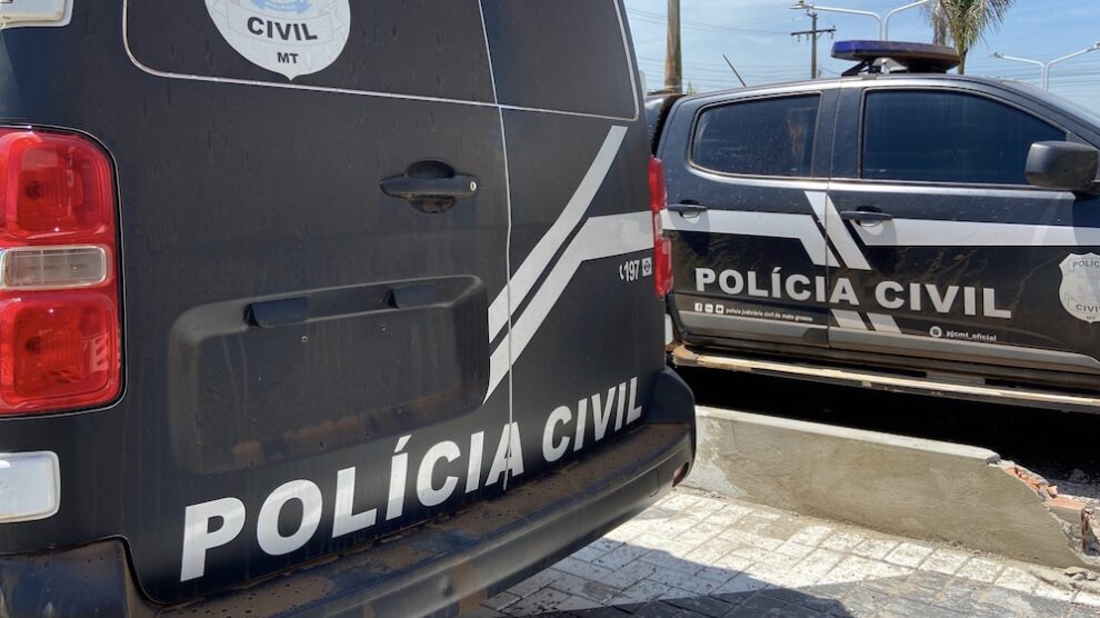 Polícia cumpre buscas contra golpistas que venderam camionete com placa clonada