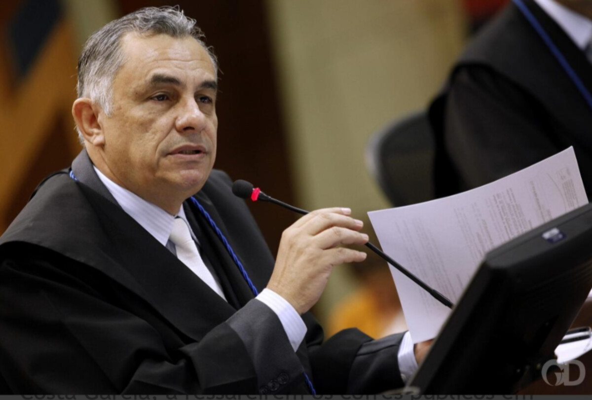 Juíza condena Bosaipo a pagar R$ 642 mil por desvios na Assembleia
