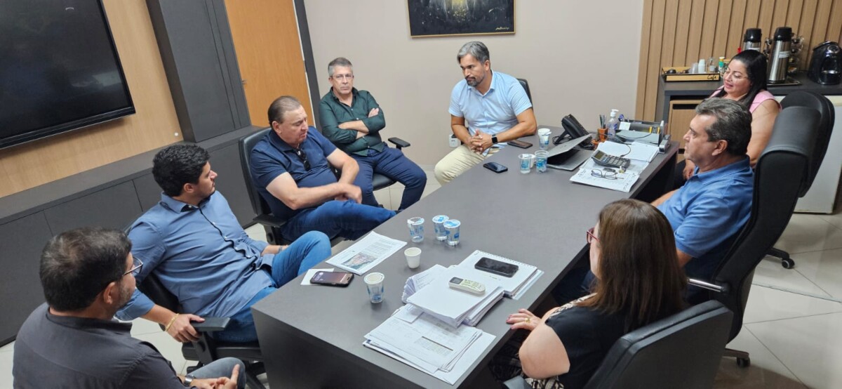 Deputado Nininho visita prefeito e firma parceria em prol de Primavera