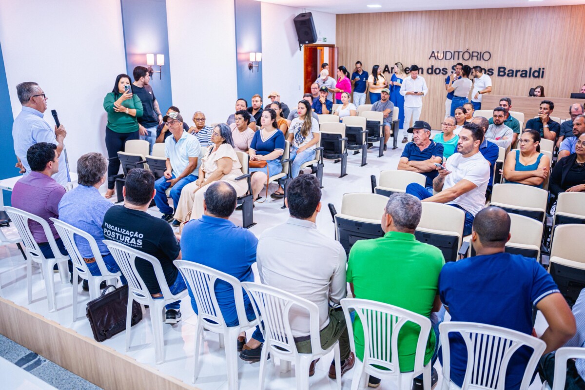 Deixa o povo trabalhar: Prefeitura prorroga por mais 90 dias prazo para ambulantes regularizarem sua situação