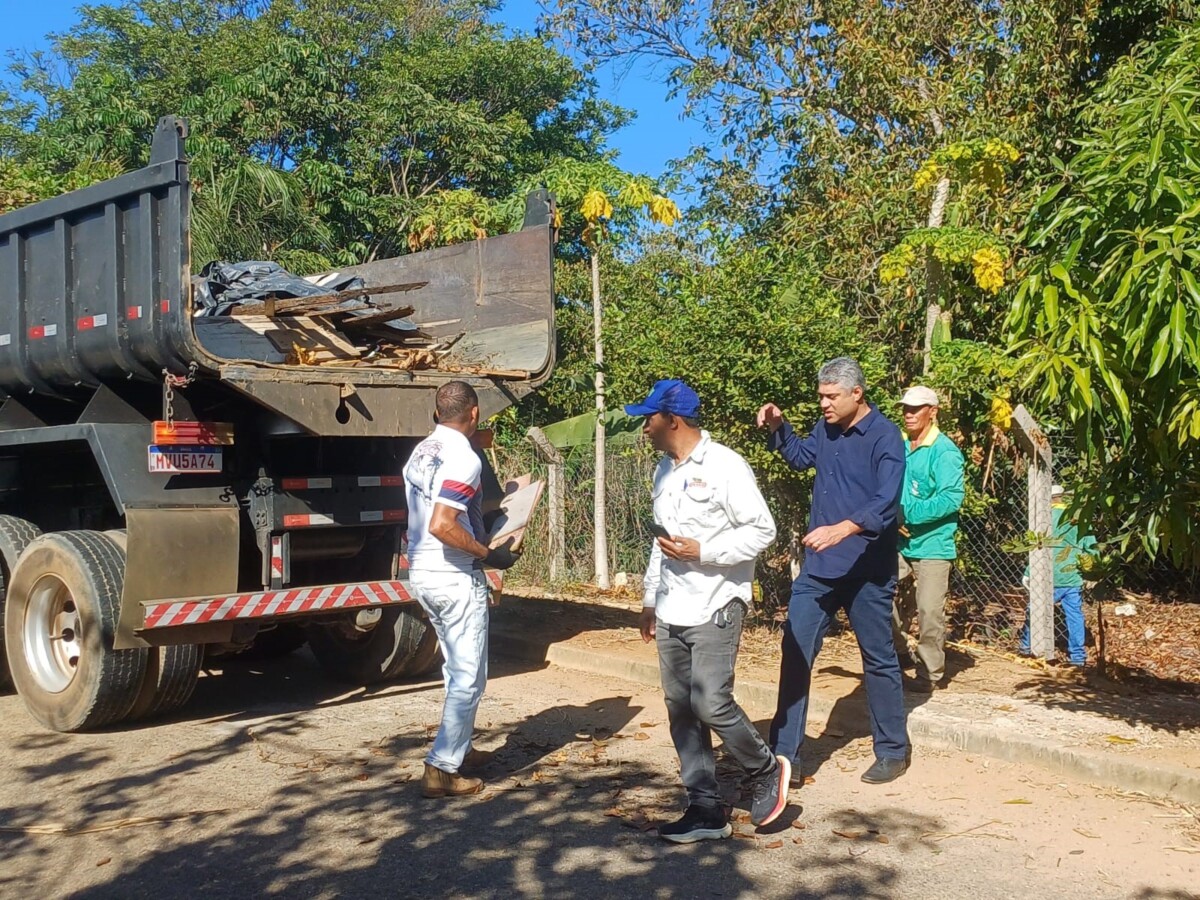 Município inicia limpeza de Área de Preservação Permanente que vinha sendo ocupada de forma irregular