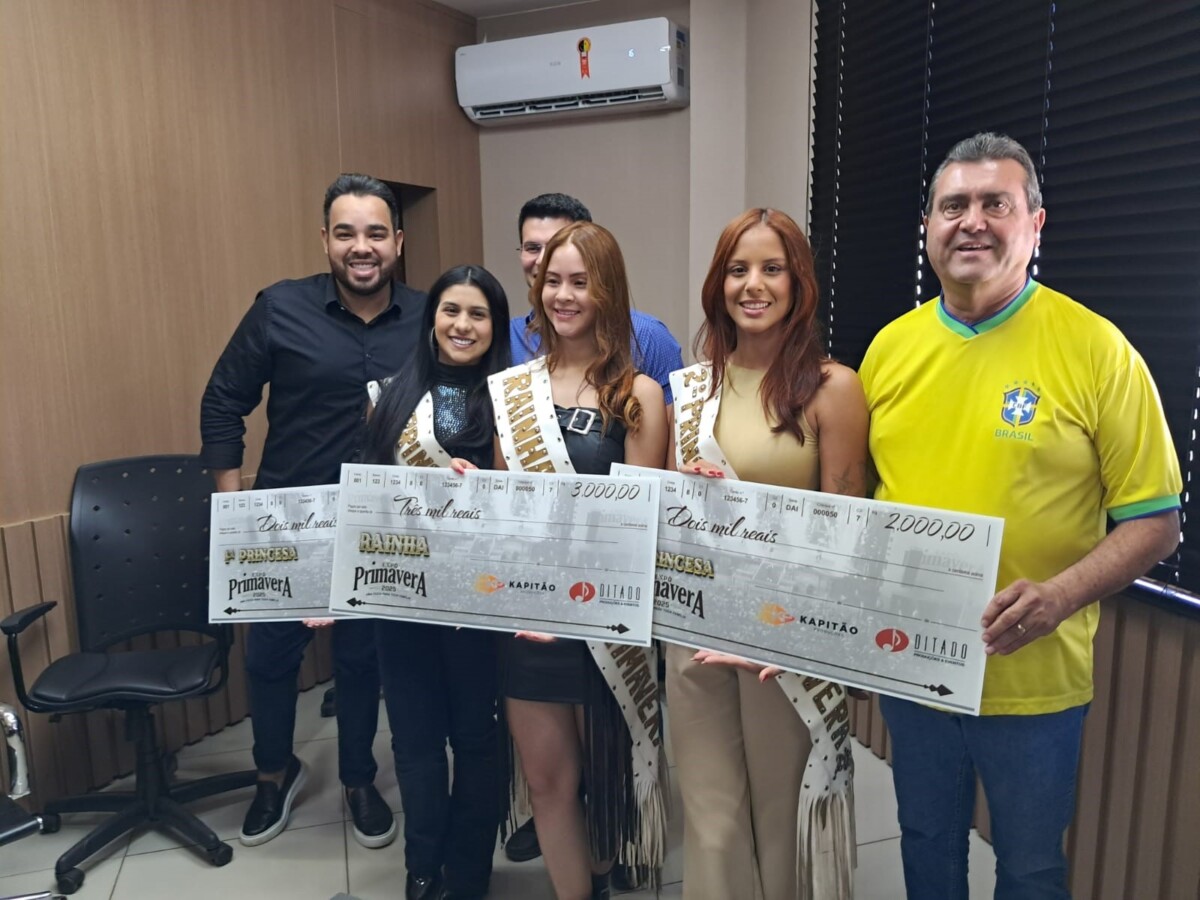 Rainha da Expoprimavera e Princesas recebem premiação oficial da organização da Festa