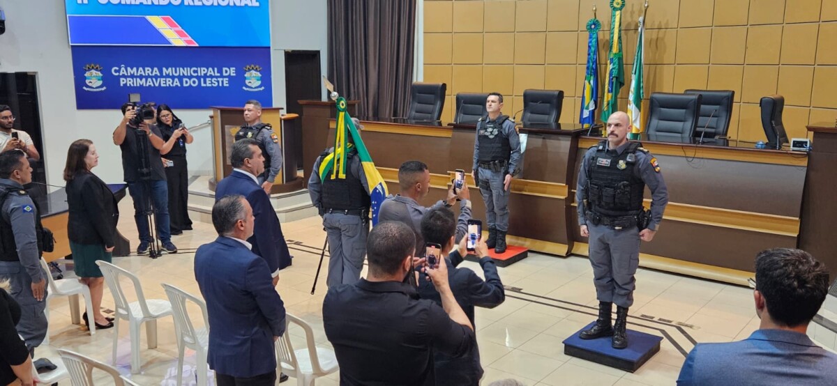 Troca de comando: Prefeito e vice prestigiam cerimônia de passagem de comando da PM em Primavera do Leste