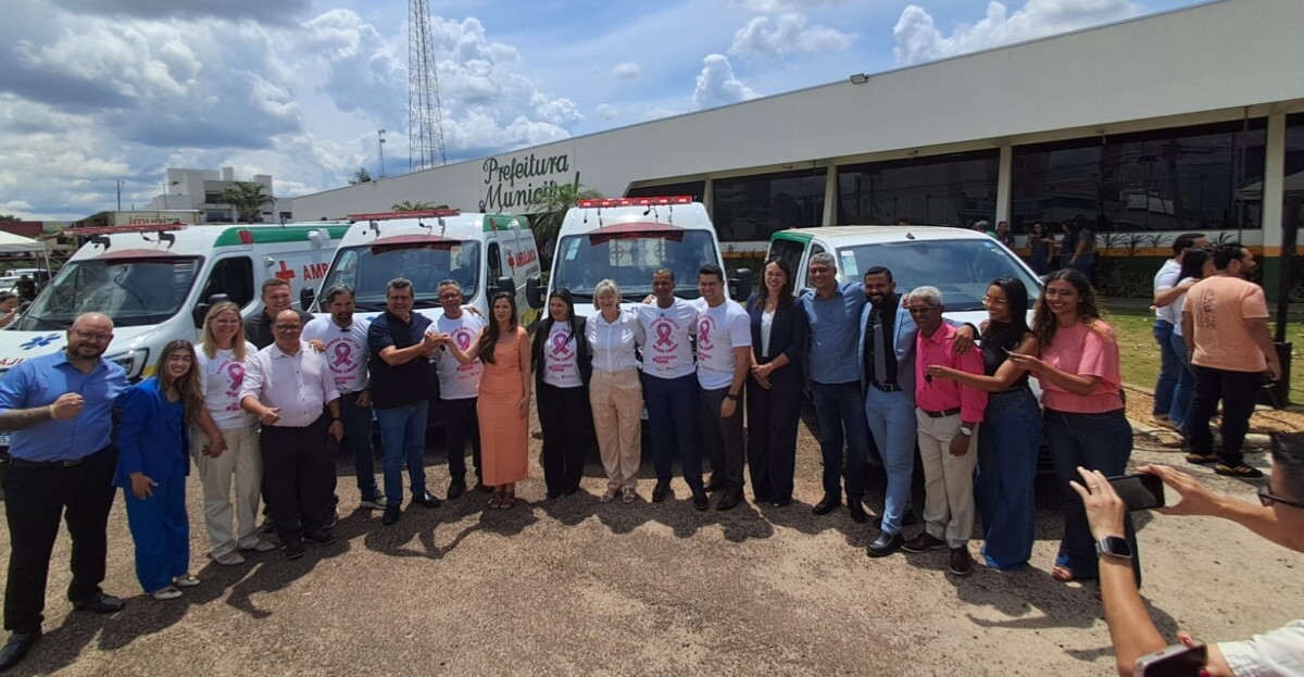 Administração Municipal entrega três novas ambulâncias e uma van para reforçar o atendimento na saúde pública de Primavera do Leste