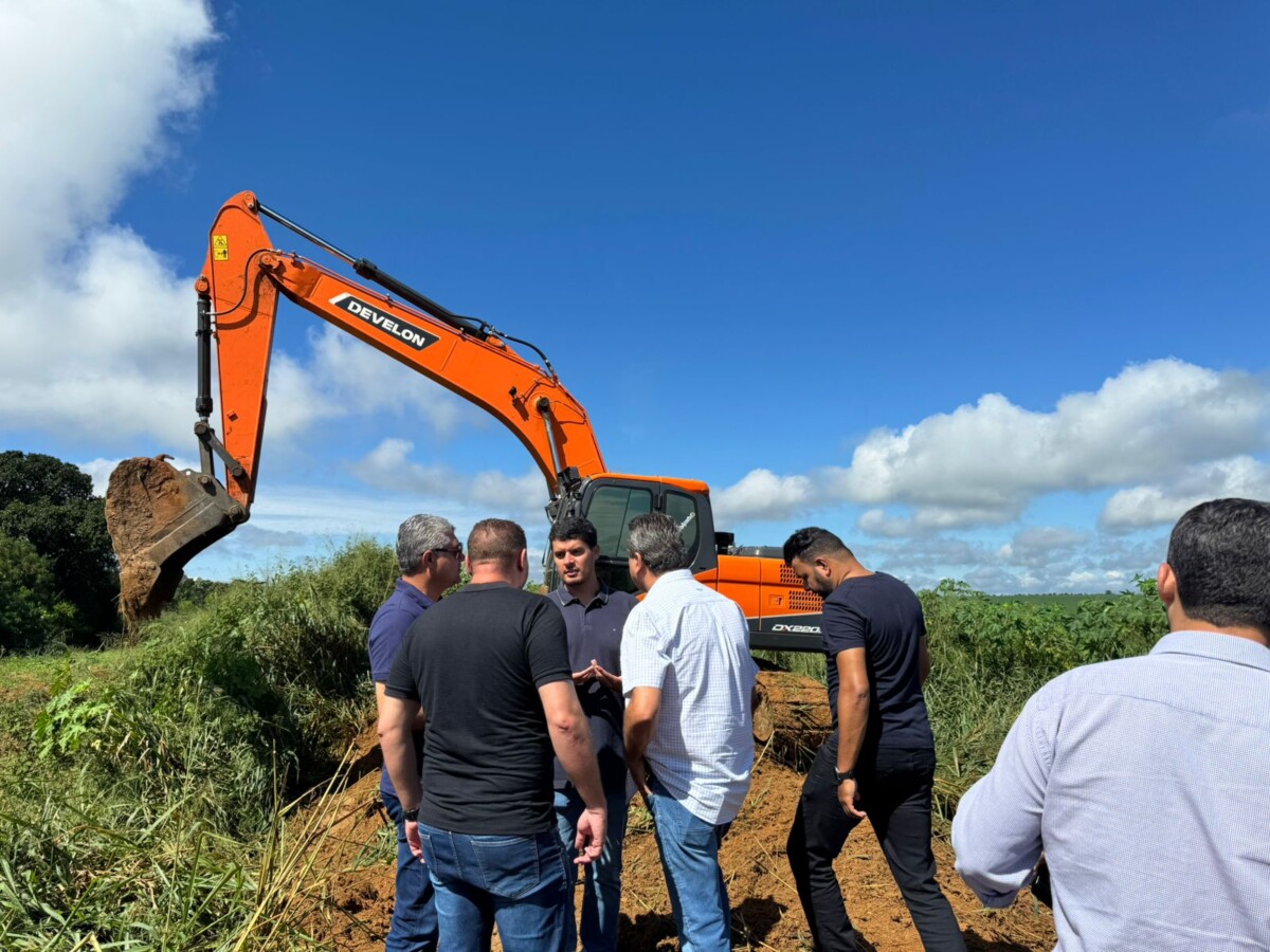 Prefeitura atua após chuvas e inicia solução para problema histórico no setor industrial
